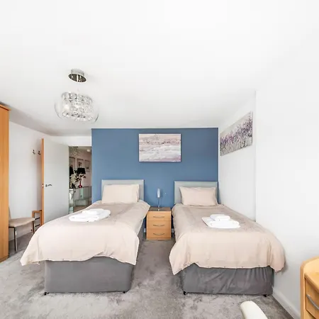 Finest Retreats - The Penthouse At 611 Westgate Apartment *
