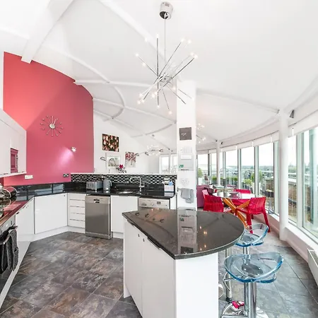 Finest Retreats - The Penthouse At 611 Westgate * York
