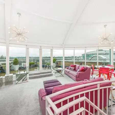 Finest Retreats - The Penthouse At 611 Westgate * York