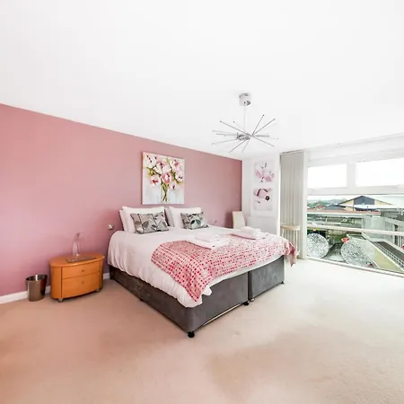 Finest Retreats - The Penthouse At 611 Westgate 约克