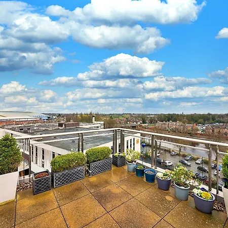 Finest Retreats - The Penthouse At 611 Westgate Apartment York