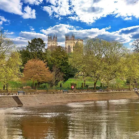 Finest Retreats - The Penthouse At 611 Westgate شقة *