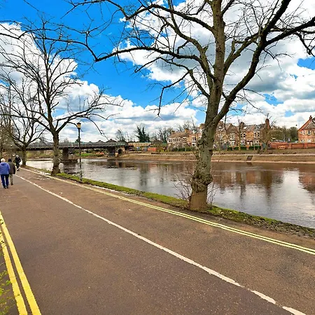 Finest Retreats - The Penthouse At 611 Westgate *